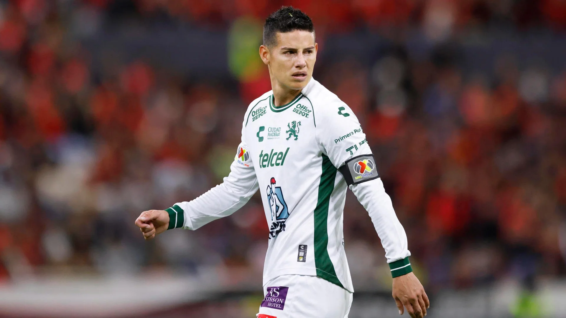 Debut-de-James-Rodriguez-con-el-Leon-de-Mexico