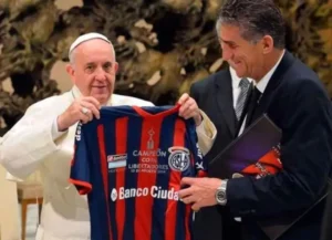 San Lorenzo nombra su estadio en honor al Papa Francisco